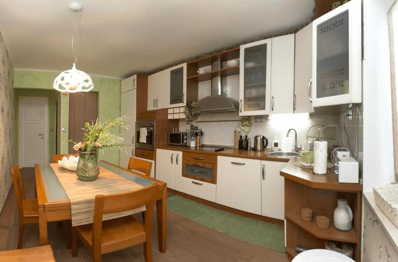 Beach Apartment Butterfly With Sea View Split Exteriör bild