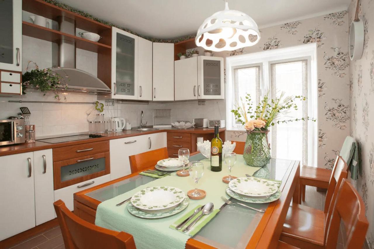 Beach Apartment Butterfly With Sea View Split Exteriör bild